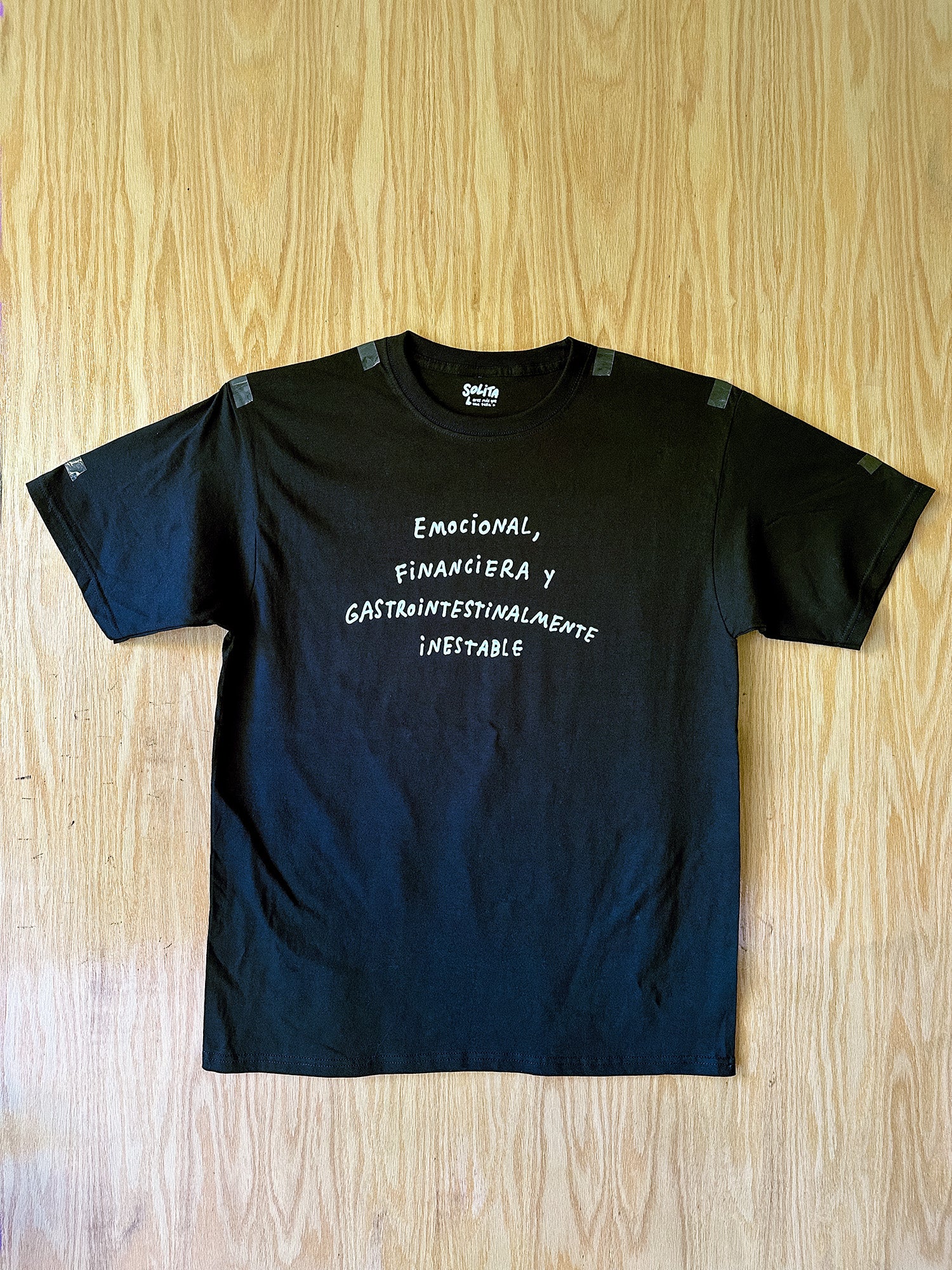 inestable t shirt negra