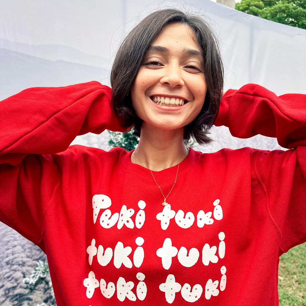 TUKI TUKI TUKI TUKI, SUDADERA ROJA