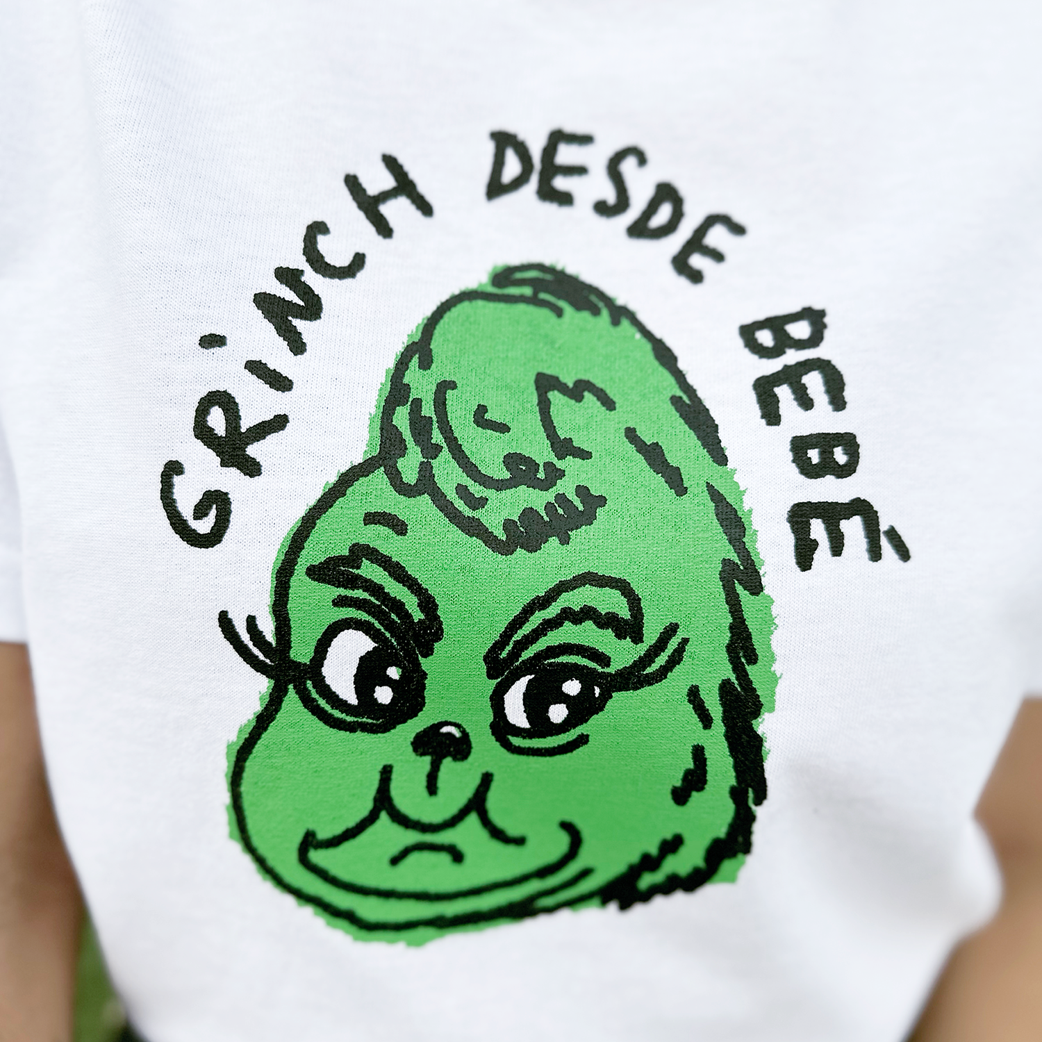 grinch desde bebé t shirt
