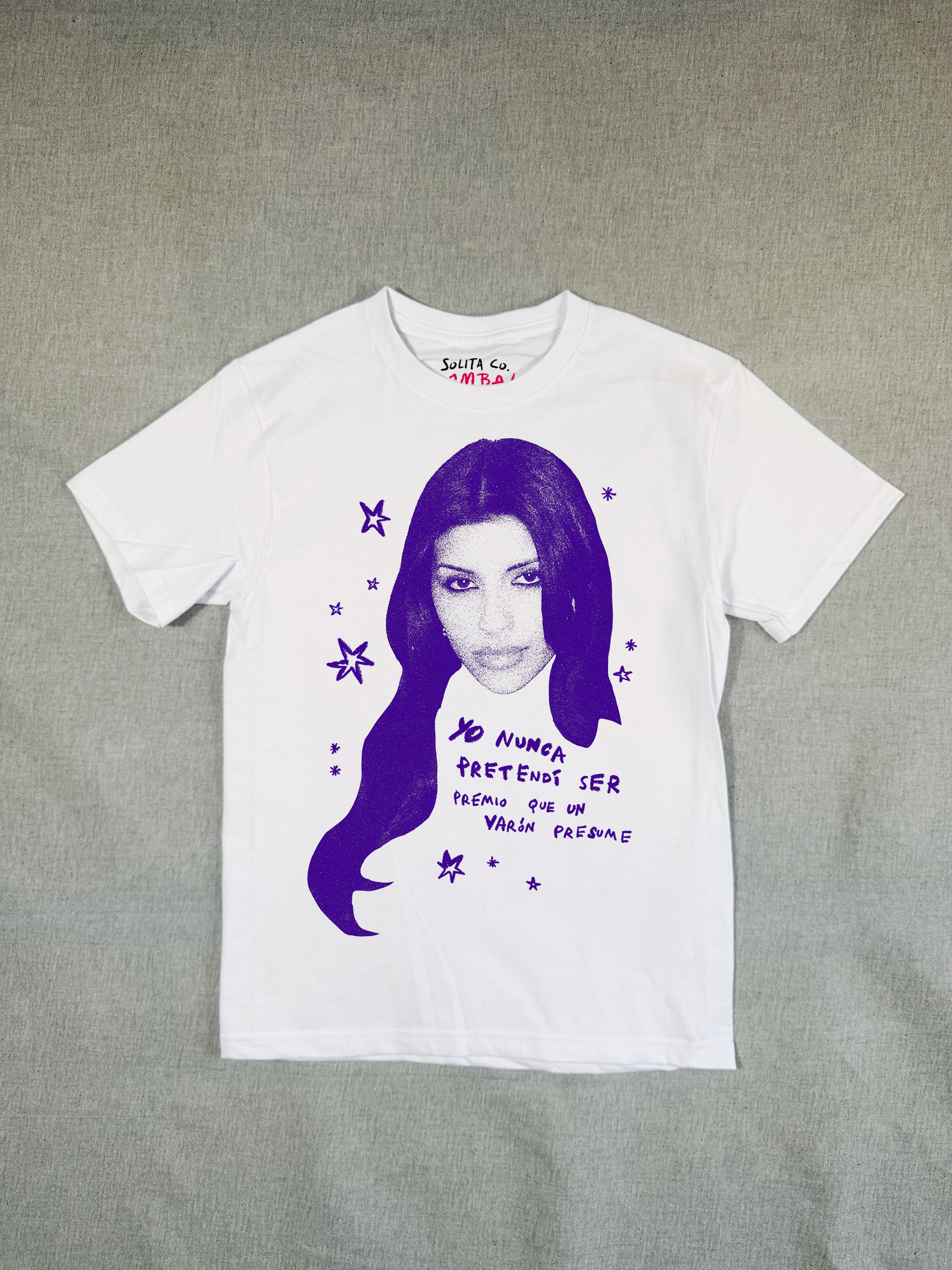 Cazzu, t shirt blanca