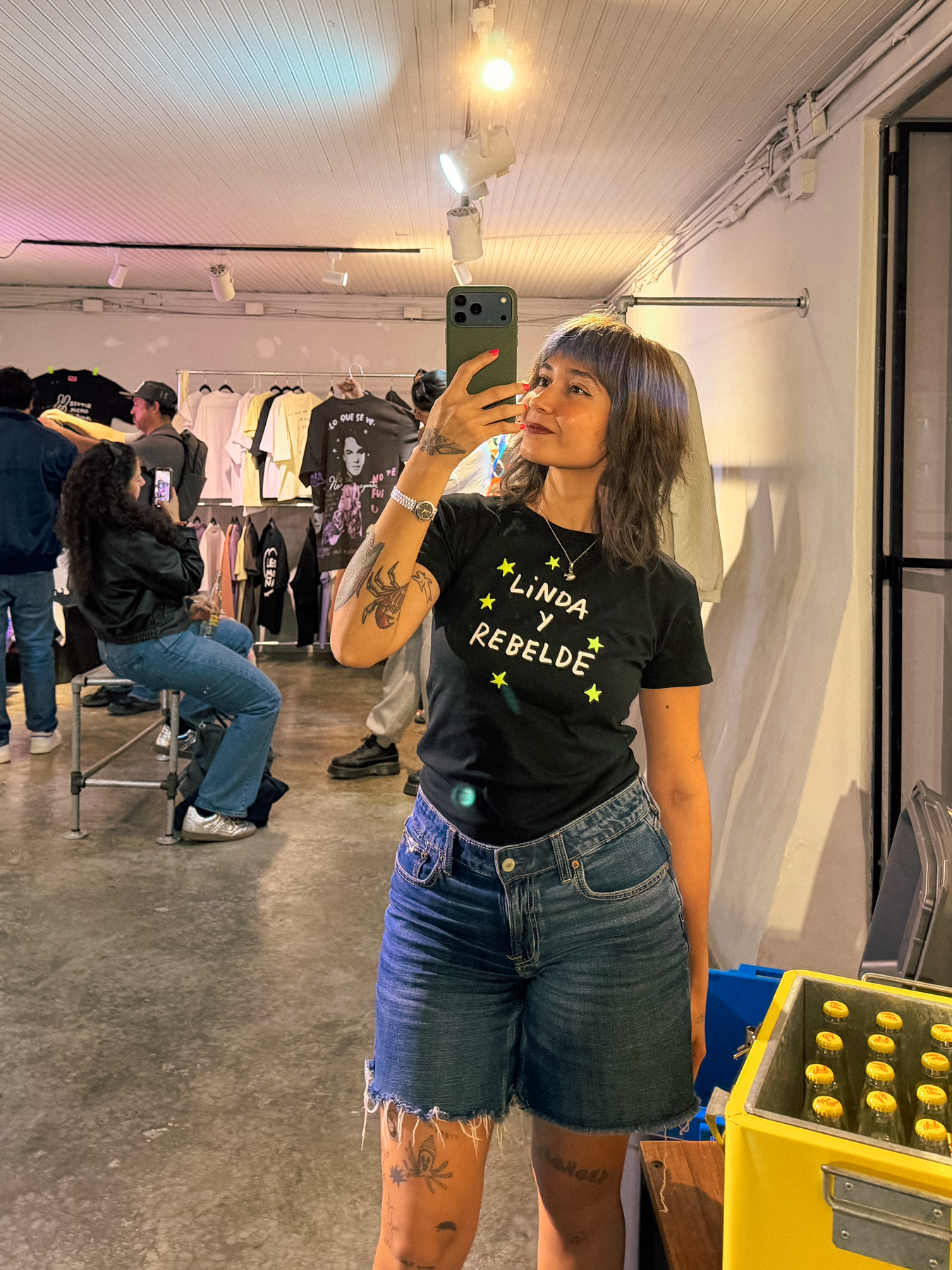 linda y rebelde baby tee