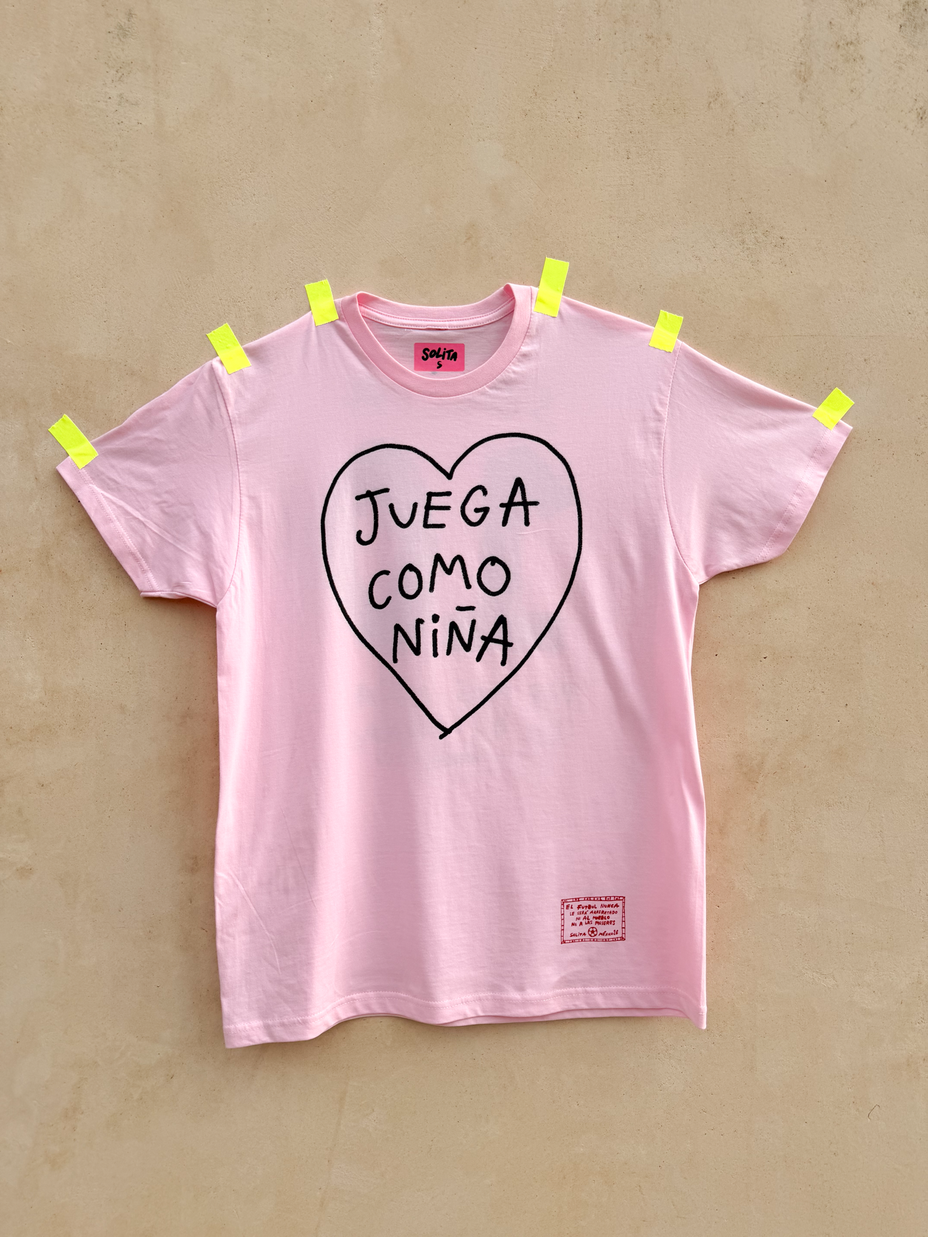 Juega como niña, t shirt rosa