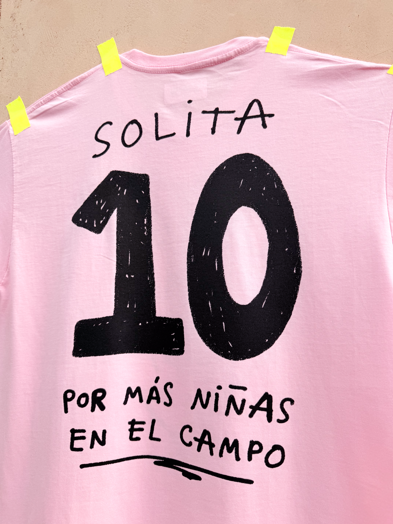 Juega como niña, t shirt rosa
