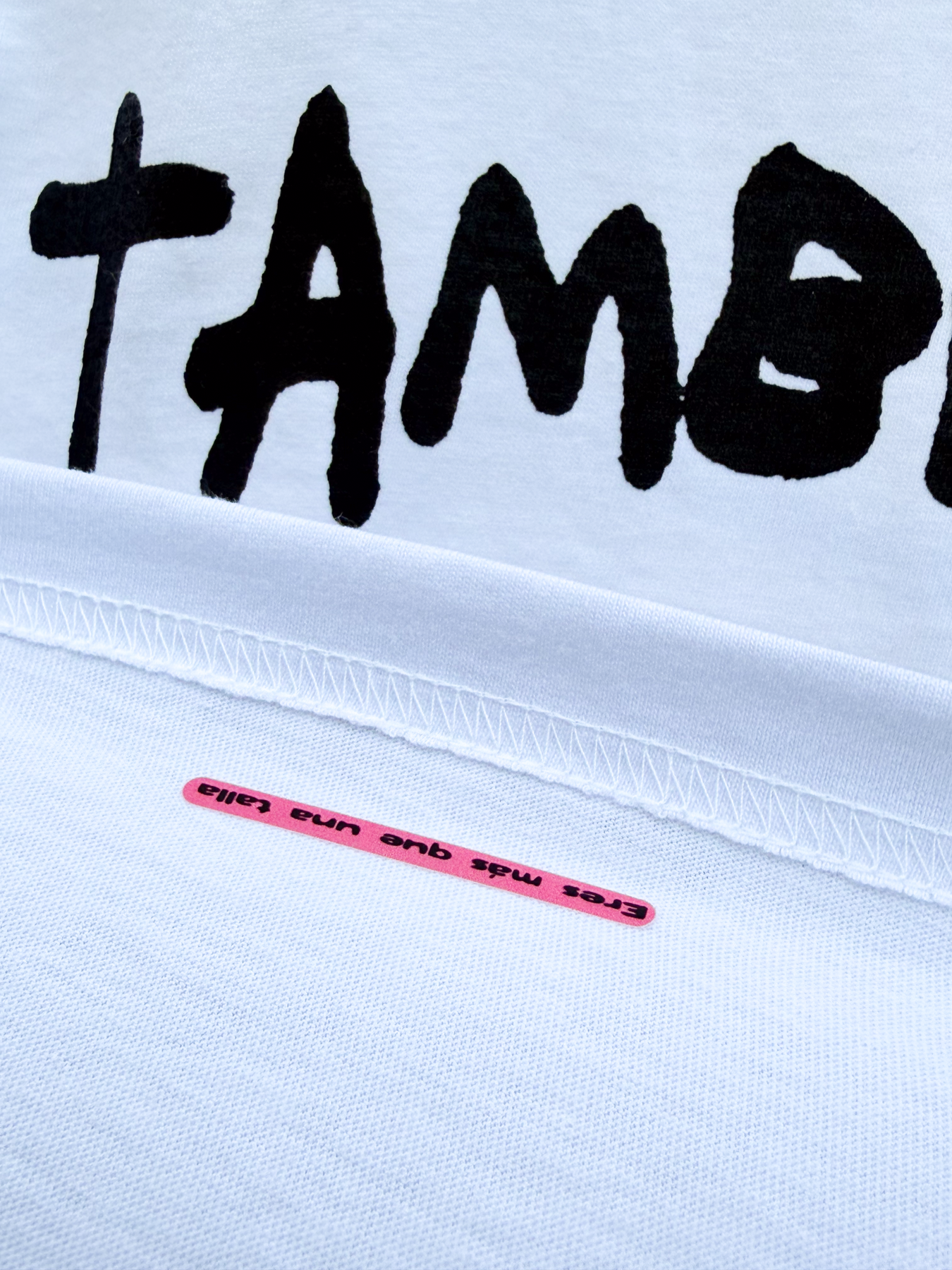 Las mujeres también sabemos de futbol, t shirt blanca