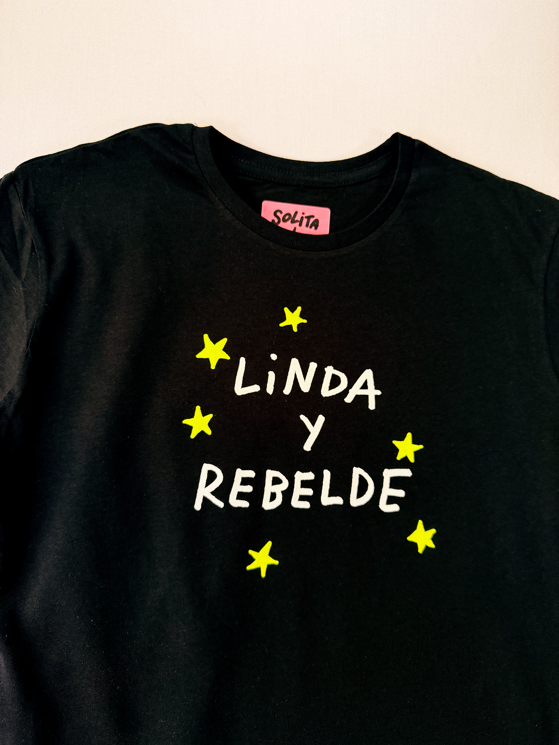 linda y rebelde baby tee